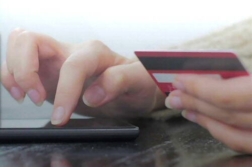 Factor4 gift card and customer loyalty program is natively integrated with Sunfire POS at no extra cost to our customers.